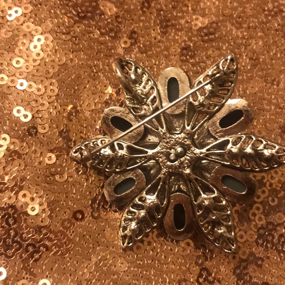 Premier Designs Pearls Night Out Pendant/Pin NWOT - Picture 2 of 4